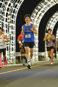 BIB: 069, 40980
                            <button type="button" onclick="openModal(19909727)" class="btn btn-primary btn-sm float-right btn-popup" data-toggle="modal" data-target=".modal-high-quality">
                        <i class="fas fa-shopping-cart"></i> Add to Cart
                    </button>
                                            <button type="button" onclick="isThisMe(19909727, true)" class="btn btn-success btn-sm float-right btn-popup btn-isme hidden" data-toggle="tooltip" data-placement="bottom" title="นี่คือรูปของคุณใช่ไหม คลิกที่นี่เพื่อเอาเข้าอัลบั้ม">
                        <i class="fas fa-plus"></i> Add to album
                    </button>
                    <button type="button" onclick="isThisMe(19909727, false)" class="btn btn-warning btn-sm float-right btn-popup btn-isnotme hidden">
                        <i class="fas fa-ban"></i> Remove from album
                    </button>